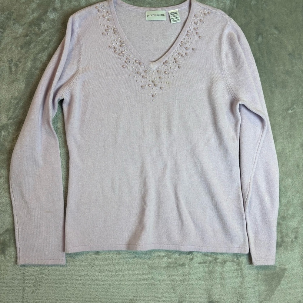 Jaclyn Smith Lavender Beaded V-Neck Sweater Sz M Soft Acrylic Classic Style